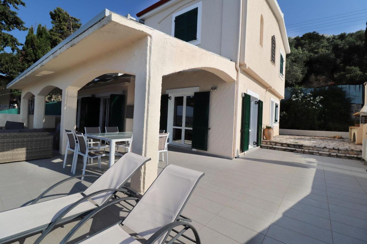 Villa Faiax Pyrgi  Exterior photo